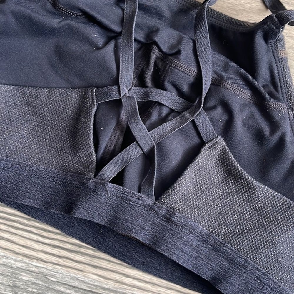 Prana sports bra gray adjustable straps size medium - Picture 3 of 9